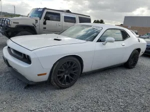 Dodge Challenger SXT 3.6L 6 2012