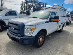 Ford F-350 6.2L 8 2013