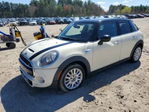 Mini Cooper 2.0L 4 2015