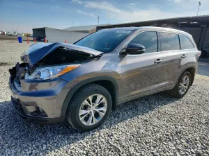 Toyota Highlander 3.5L 6 2015