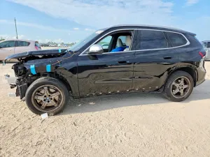 BMW X1 2.0L 4 2024
