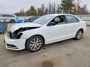 Volkswagen Jetta 1.8L 4 2015