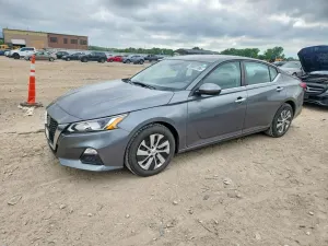 Nissan Altima 2.5L 4 2021