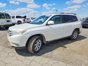 Toyota Highlander 3.5L 6 2013
