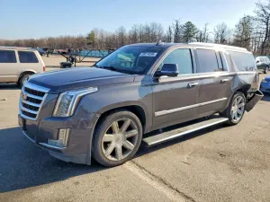 Cadillac Escalade 6.2L 8 2015