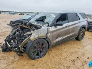 Ford Explorer 3.0L 6 2022