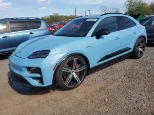 Porsche Macan U 2025