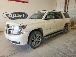 Chevrolet Suburban 5.3L 8 2015