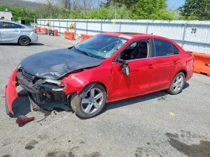 Volkswagen Jetta 2.0L 4 2012