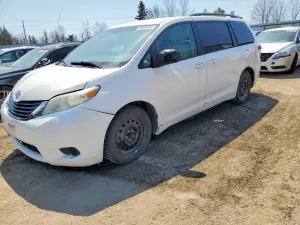 Toyota Sienna 3.5L 6 2011