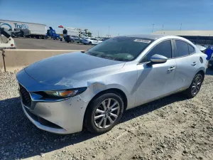 Mazda 3 2.0L 4 2021
