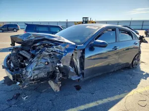 Hyundai Elantra 2.0L 4 2023