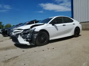 Toyota Camry 2.5L 4 2020