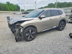 Nissan Rogue 2.5L 4 2021