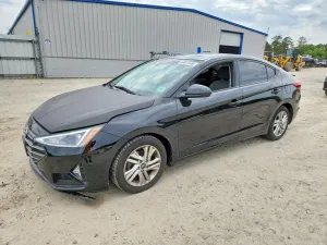Hyundai Elantra 2.0L 4 2020