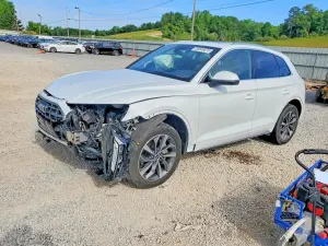 Audi Q5 2.0L 4 2021
