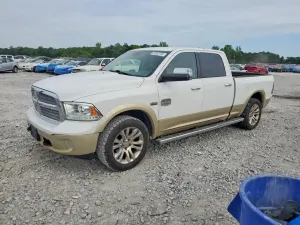 RAM 1500 5.7L 8 2013