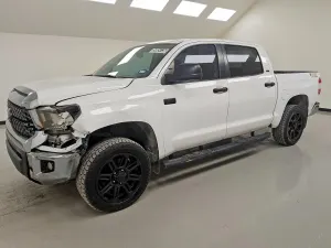 Toyota Tundra 5.7L 8 2020