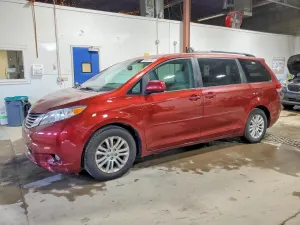 Toyota Sienna 3.5L 6 2011