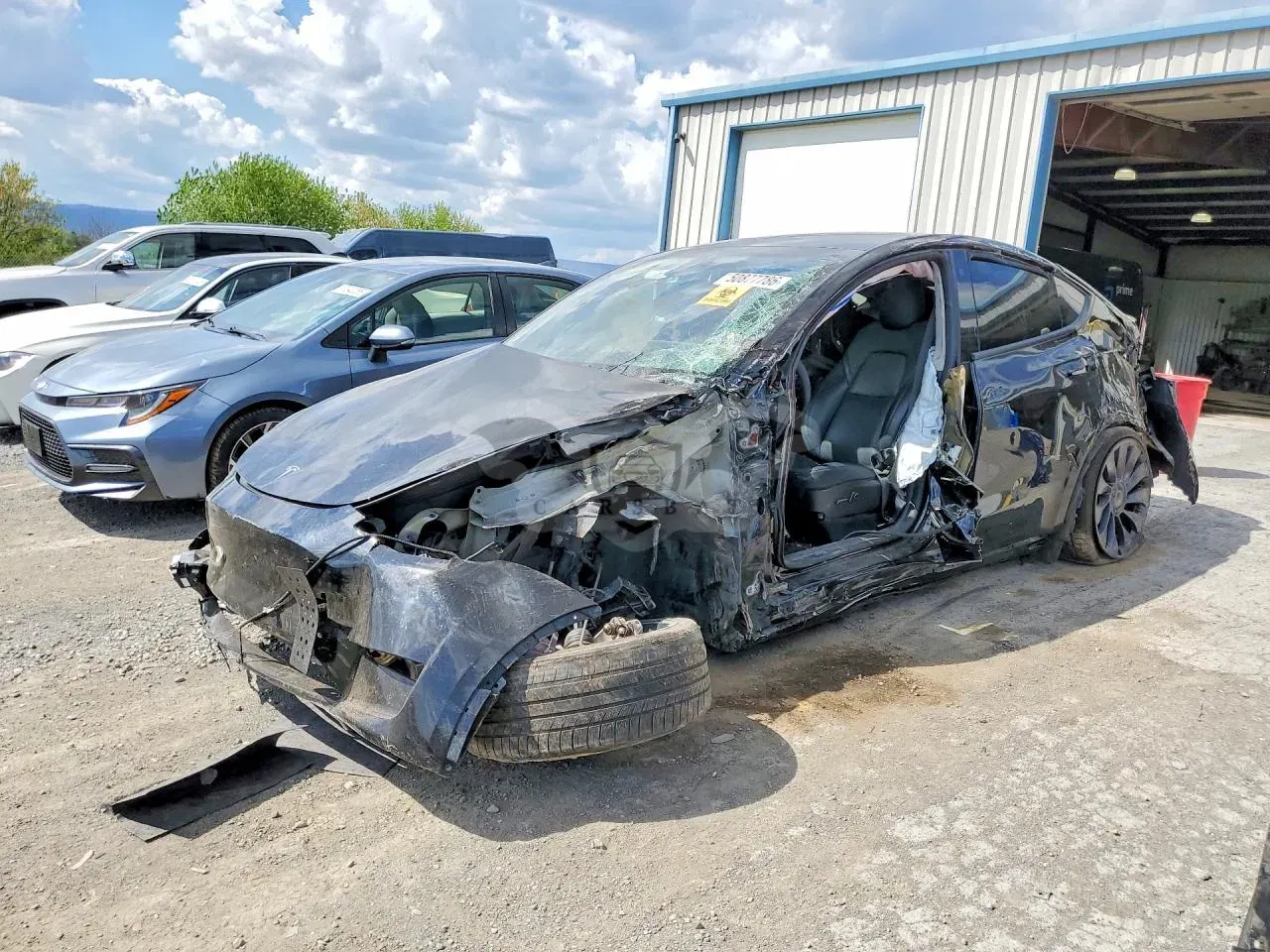 Tesla Model Y 2023