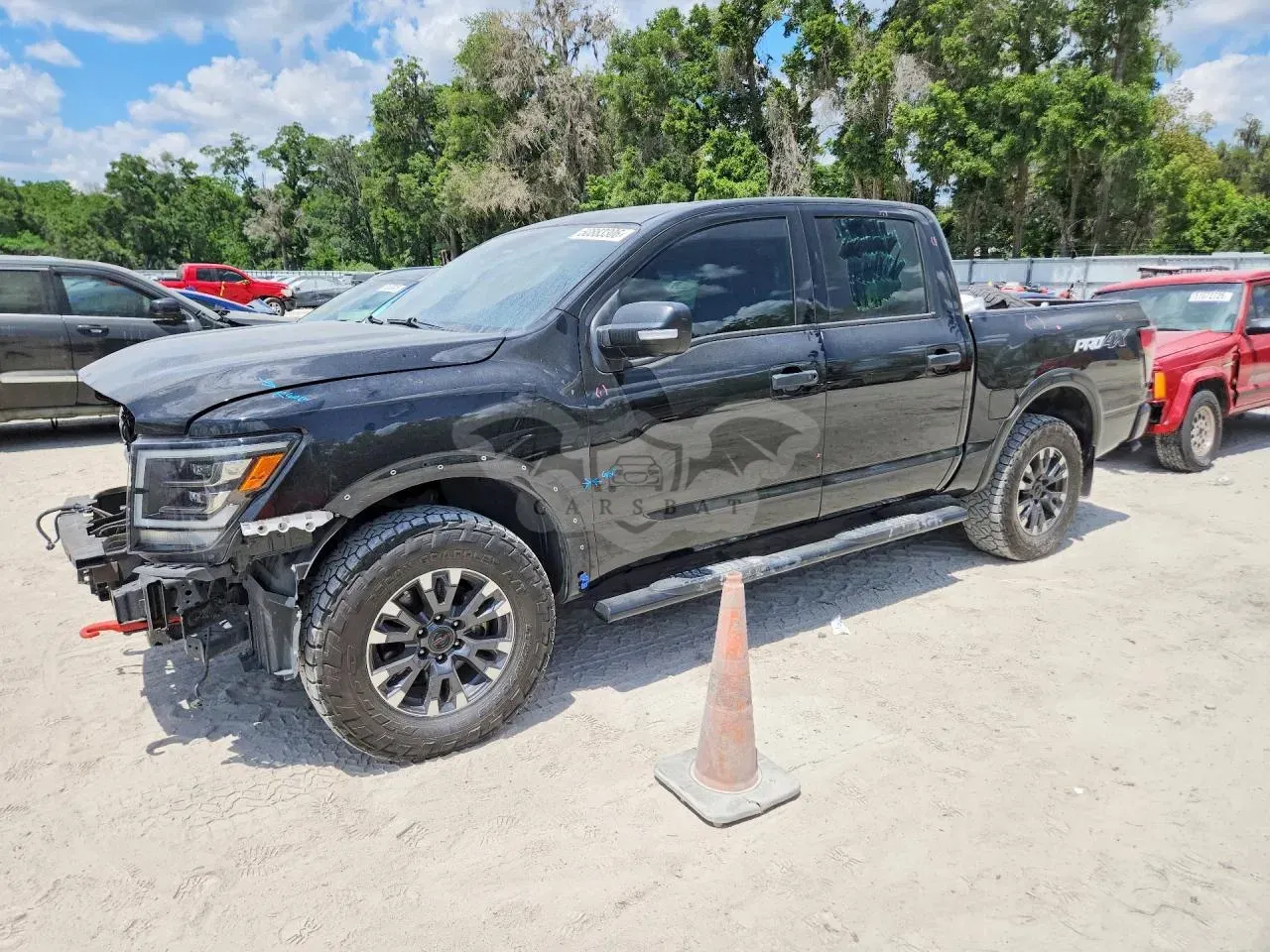 Nissan Titan 5.6L 8 2022