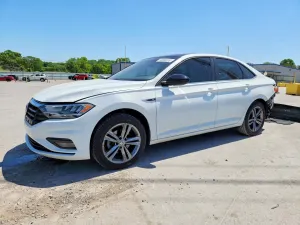 Volkswagen Jetta 1.4L 4 2019