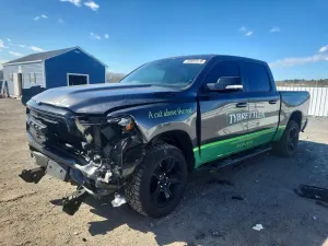 RAM 1500 5.7L 8 2021