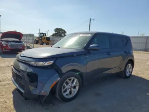 Kia Soul 2.0L 4 2020