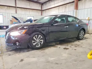 Nissan Altima 2.5L 4 2020