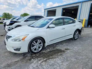 Nissan Altima 3.5L 6 2015