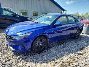 Hyundai Elantra 2.0L 4 2022
