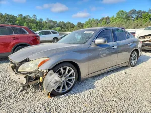 Infiniti M37 3.7L 6 2011