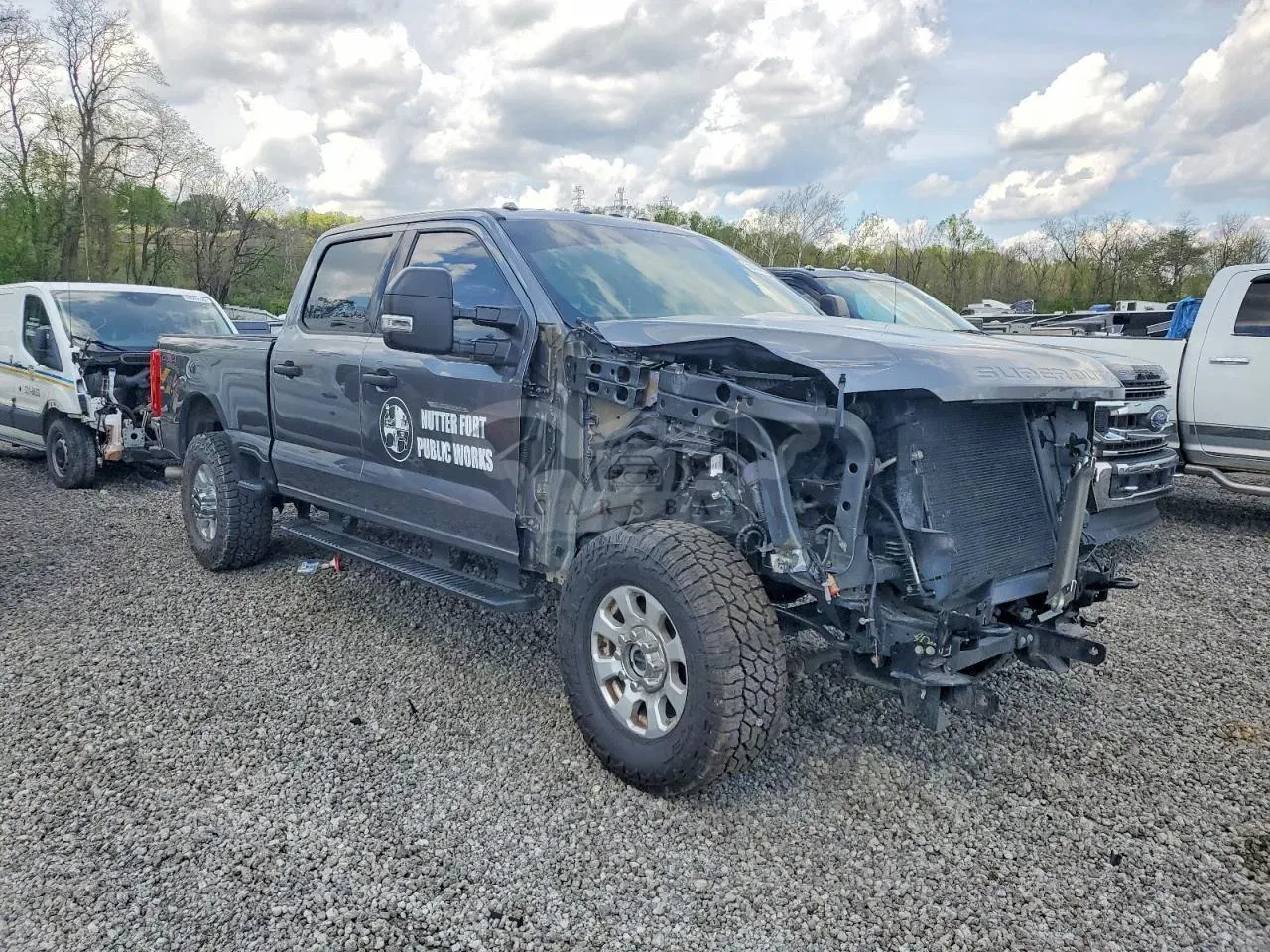 Ford F-350 7.3L 8 2024