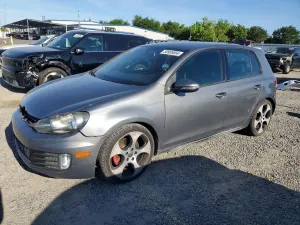 Volkswagen Golf 2.0L 4 2012