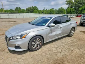 Nissan Altima 2.5L 4 2019