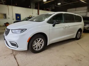 Chrysler Pacifica 3.6L 6 2026