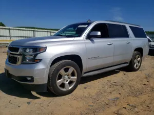 Chevrolet Suburban 5.3L 8 2015
