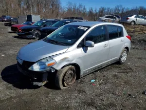 Nissan Versa 1.8L 4 2010