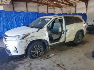 Toyota Highlander 3.5L 6 2018