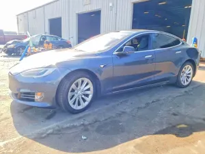Tesla Model S 2018