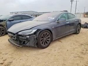 Tesla Model S 2018
