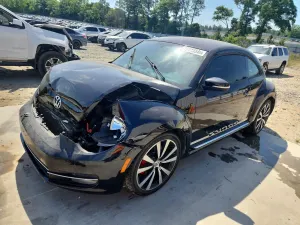 Volkswagen Beetle 2.0L 4 2012
