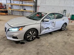 Nissan Altima 2.5L 4 2022