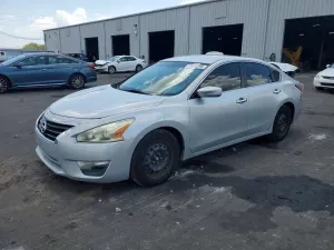 Nissan Altima 2.5L 4 2015