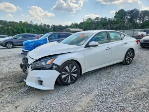 Nissan Altima 2.5L 4 2019