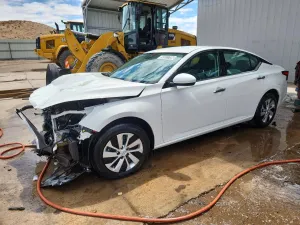 Nissan Altima 2.5L 4 2021