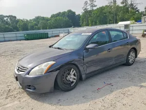 Nissan Altima 2.5L 4 2010