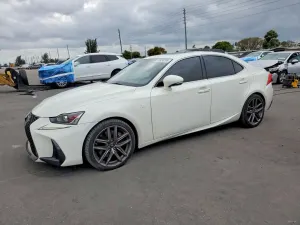 Lexus IS 2.0L 4 2018