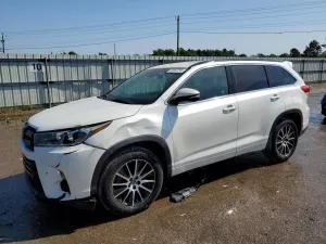 Toyota Highlander 3.5L 6 2018