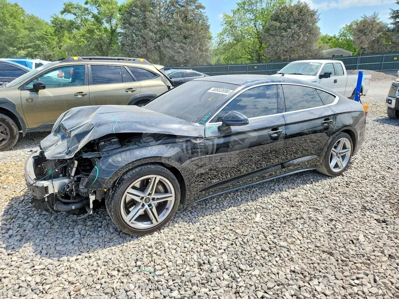 Audi A5 2.0L 4 2022